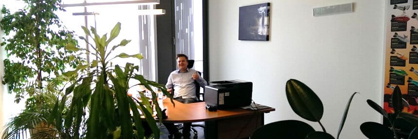 Julian im alten Büro